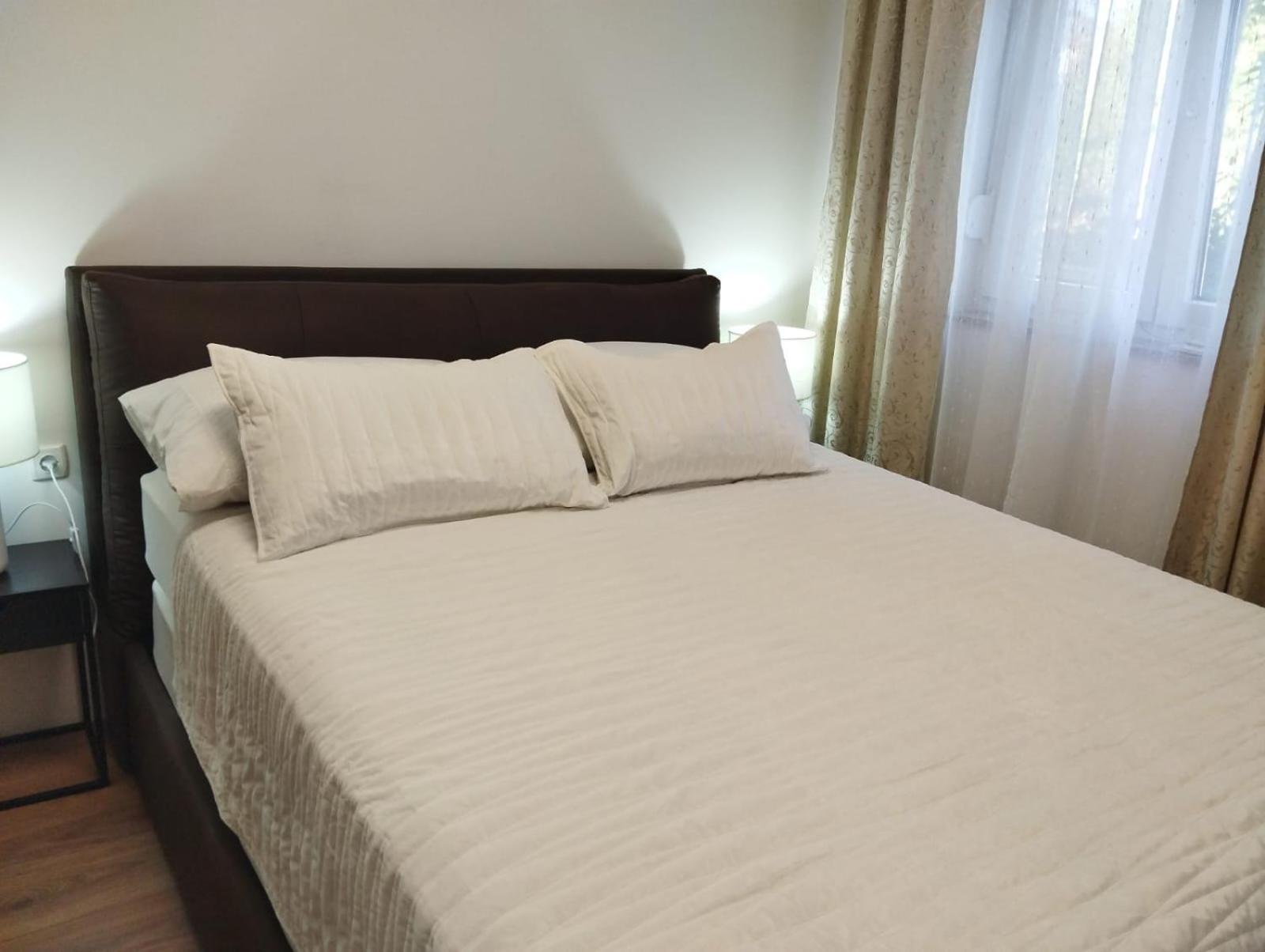 Tina Little Paradise Apartment Kastela
